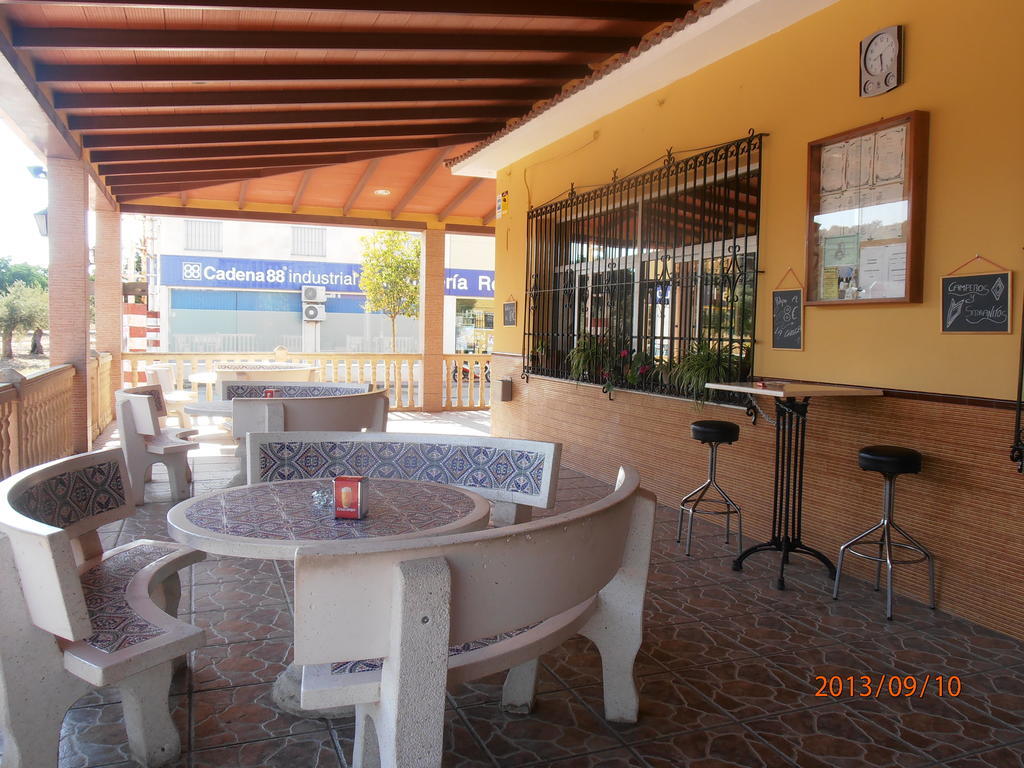 Hostal Restaurante Las Rejas Archidona Kültér fotó
