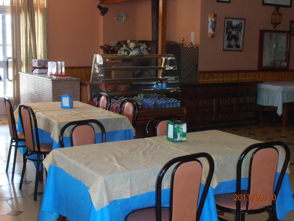Hostal Restaurante Las Rejas Archidona Kültér fotó